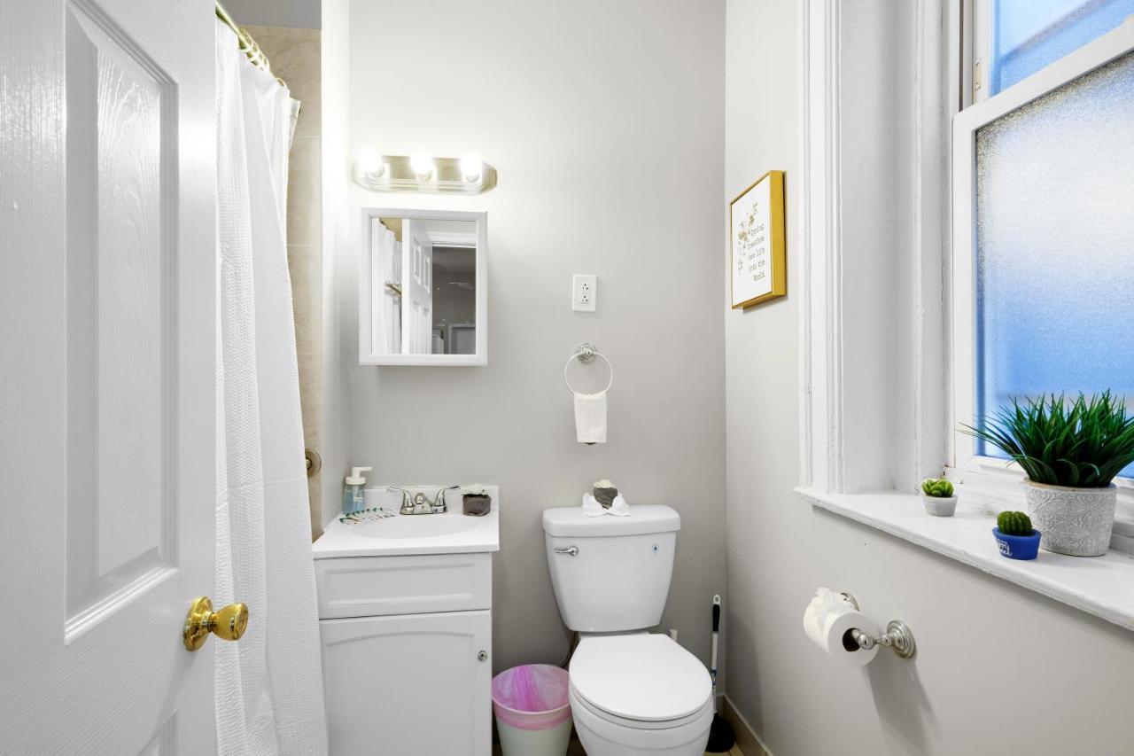 Lovely 2br In Univ Appartement