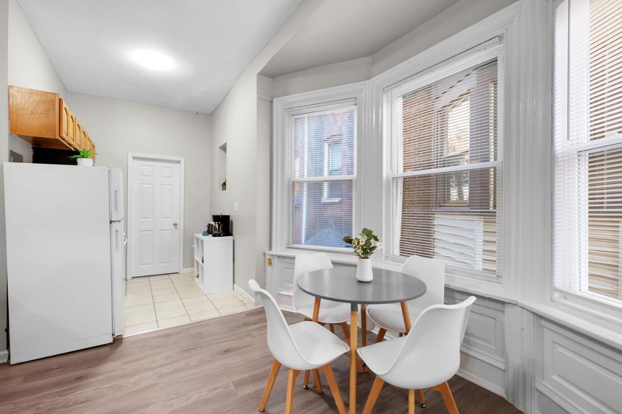 Lovely 2br In Univ *